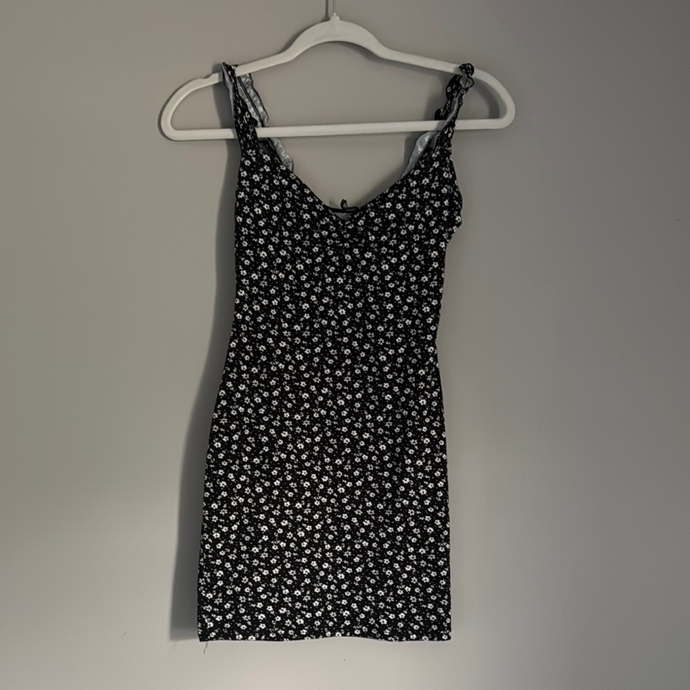 Windsor BodyCon Black and White floral Dress